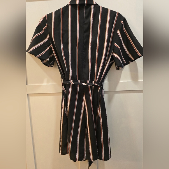 I ♡ It Butto Up Romper - Picture 2 of 3